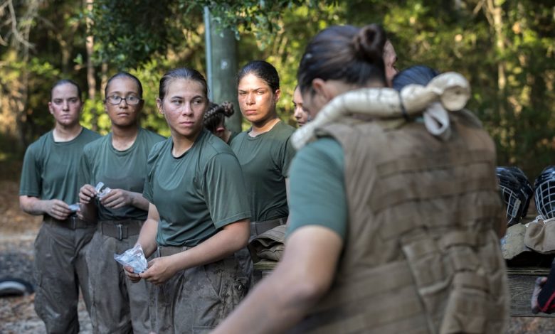 Female recruits now shipping equally to MCRDs Parris Island, San Diego