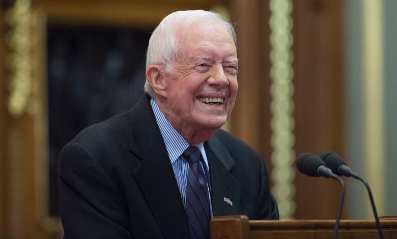 Jimmy Carter, 39th US president and Navy veteran, dies at 100