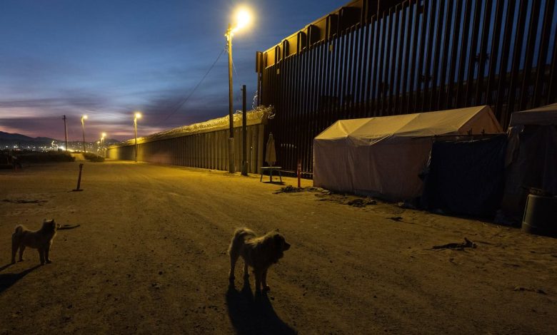 US troops arriving in Texas, California to support border security