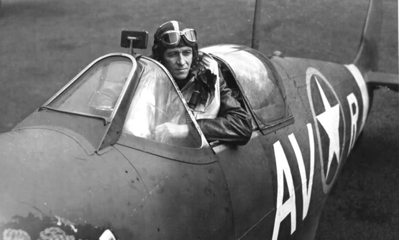 This WWII pilot crash-landed into a field hosting a Nazi soccer match This WWII pilot crash-landed into a field hosting a Nazi soccer match