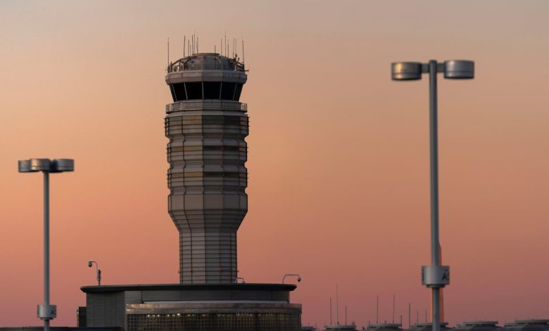Army pauses helicopter flights near DC airport after more close calls Army pauses helicopter flights near DC airport after more close calls