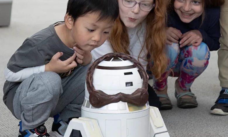 From space to barbed wire, museums welcome military families for free From space to barbed wire, museums welcome military families for free