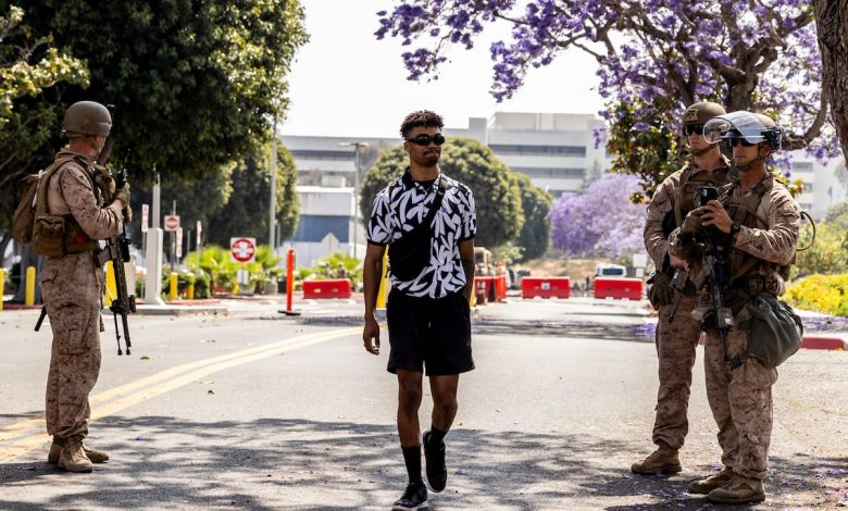 Marines temporarily detain man while guarding LA federal building