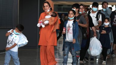 Trump issues travel ban, bars Afghans from entry into US
