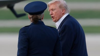 Trump meets with candidates for 4-star general in break with tradition