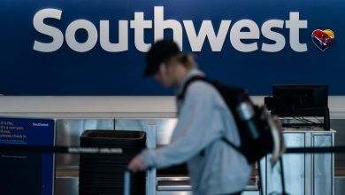 Southwest flight plunges in response to nearby aircraft