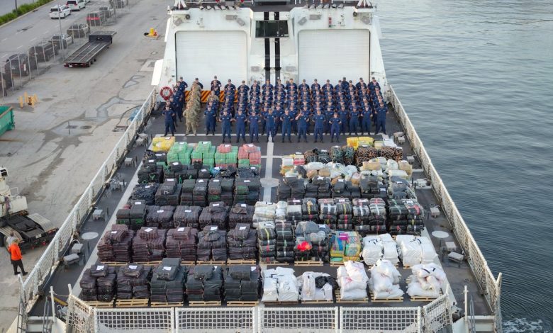US Coast Guard offloads record amount of narcotics US Coast Guard offloads record amount of narcotics