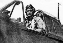 World War II’s last American ace dies at 103