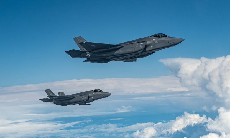 Pentagon awards contract for newest F-35s