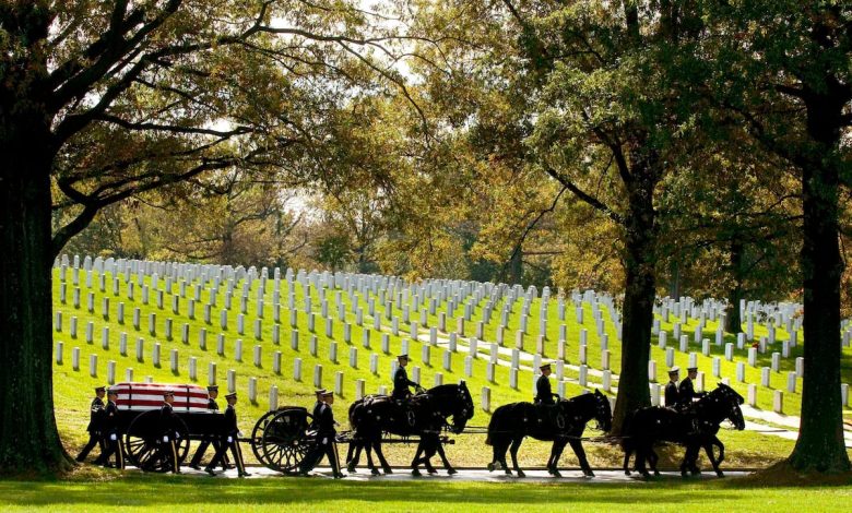 Senators seek to make it easier for VA to exhume ‘disgraced’ veterans