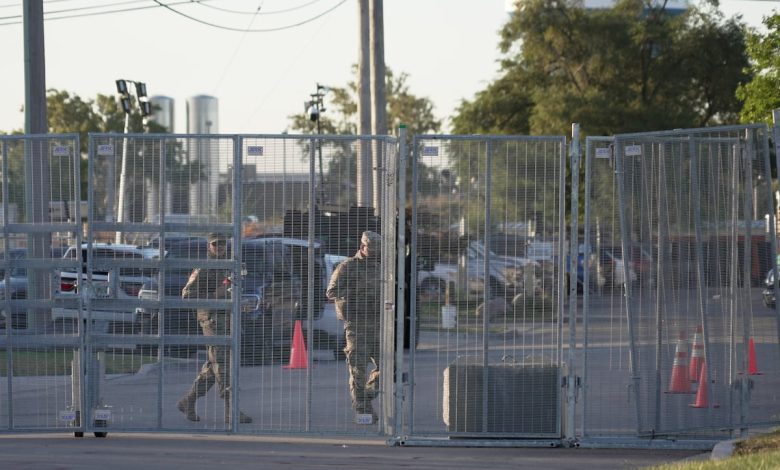Judge blocks National Guard deployment in Illinois for 2 weeks Judge blocks National Guard deployment in Illinois for 2 weeks