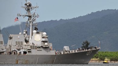 US warship docks in Trinidad and Tobago, putting pressure on Venezuela US warship docks in Trinidad and Tobago, putting pressure on Venezuela