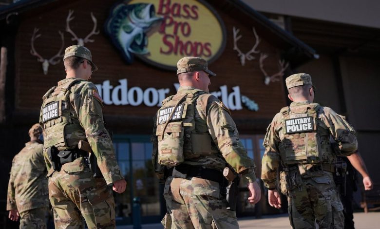 National Guard troops seen on patrols in Memphis with local police National Guard troops seen on patrols in Memphis with local police