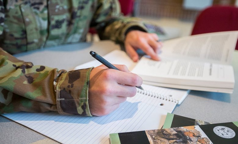 VA tech glitch halts GI Bill payments to thousands, advocates say VA tech glitch halts GI Bill payments to thousands, advocates say