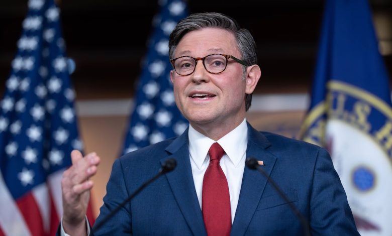 Senate approves bill to end the shutdown, sending it to the House