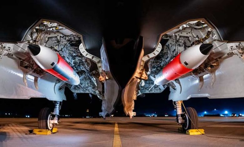 Watch the US Air Force load inert nuclear bombs in F-35 for tests Watch the US Air Force load inert nuclear bombs in F-35 for tests