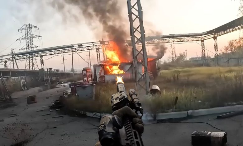 🔴 Ukraine War – Ukrainian Special Forces In Heavy Combat In Pokrovsk • Helmet Cam Combat