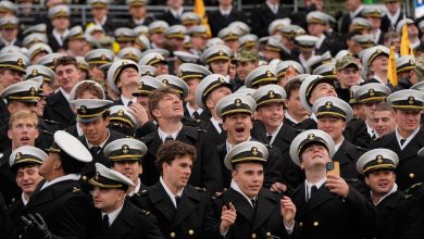 Midshipmen eke out win over Black Knights in Army-Navy game Midshipmen eke out win over Black Knights in Army-Navy game