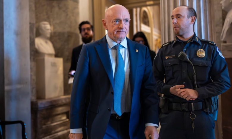 Former military leaders sign legal document supporting Sen. Mark Kelly