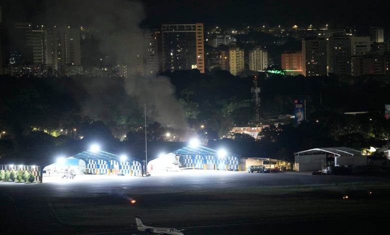 US strikes Venezuela, says Nicolás Maduro has been captured US strikes Venezuela, says Nicolás Maduro has been captured