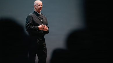 Sailors need to see themselves in ‘fabric’ of new warfighting instructions, CNO says