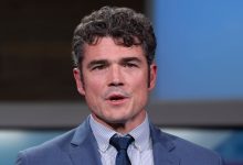 Top Trump official resigns over Iran, blaming Israel for march to war