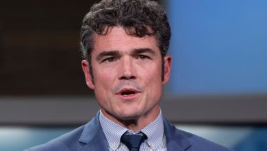 Top Trump official resigns over Iran, blaming Israel for march to war