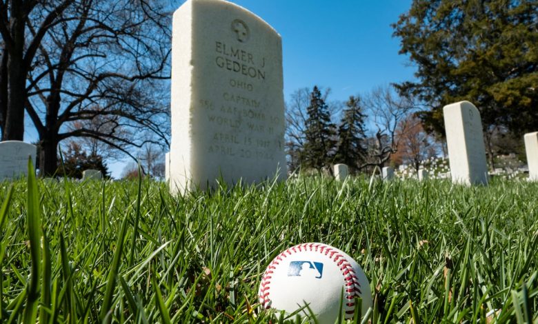 The Nationals honor baseball players turned citizen soldiers in Arlington tribute