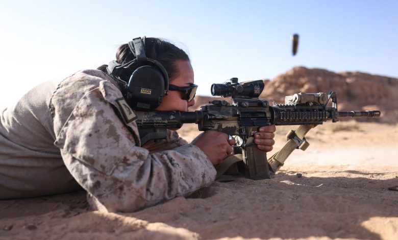 Pentagon’s women-in-combat review reassigned; deadline extended Pentagon’s women-in-combat review reassigned; deadline extended