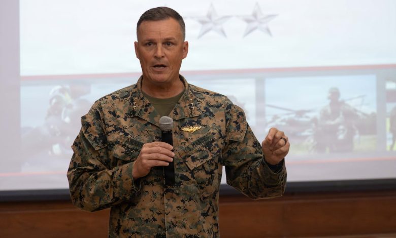 ‘Prepare your family’: Marine Reserve commander gives warlike safety brief
