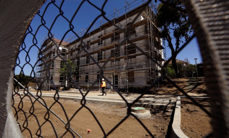 ‘West-side Skid Row’: Pests, crime, litigation plague plans for VA’s Los Angeles campus