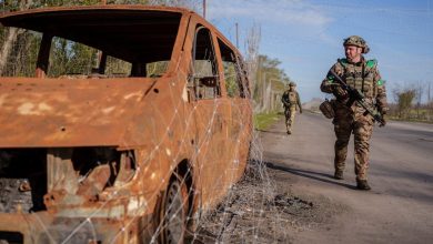 Ukraine and Russia fight on despite US-mediated ceasefire