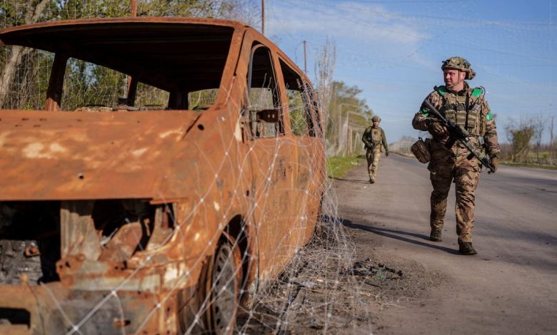Ukraine and Russia fight on despite US-mediated ceasefire