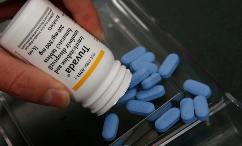 Pentagon balks at court order allowing HIV-positive persons to serve