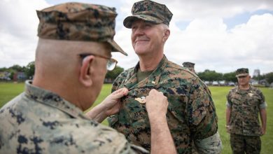 Navy officer, 67, becomes oldest on record to earn Fleet Marine Force pin Navy officer, 67, becomes oldest on record to earn Fleet Marine Force pin