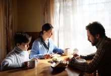Hospitality in Hard Times  – Why Sharing a Meal Still Matters – Survivopedia