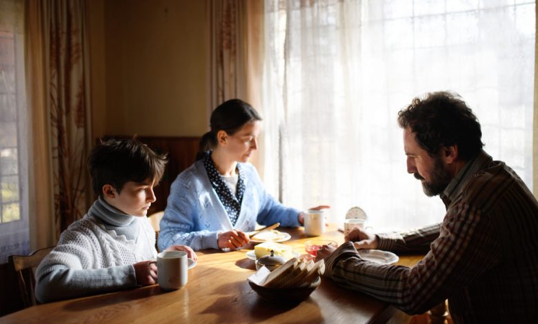 Hospitality in Hard Times  – Why Sharing a Meal Still Matters – Survivopedia