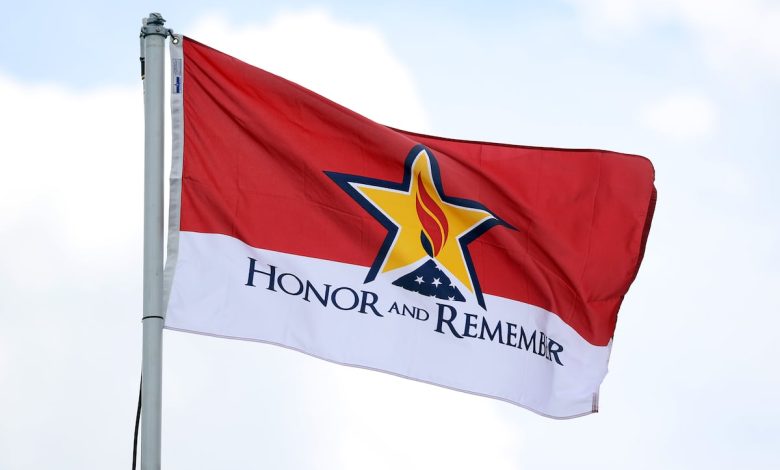 Proposed ‘Honor and Remember’ flag resembles communist imagery, Vietnam veterans argue Proposed ‘Honor and Remember’ flag resembles communist imagery, Vietnam veterans argue