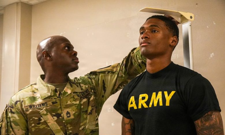 Army scraps height-and-weight tables in favor of waist-to-height assessment