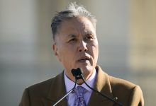 Top House Democrat calls to split veterans omnibus, advance Major Richard Star Act