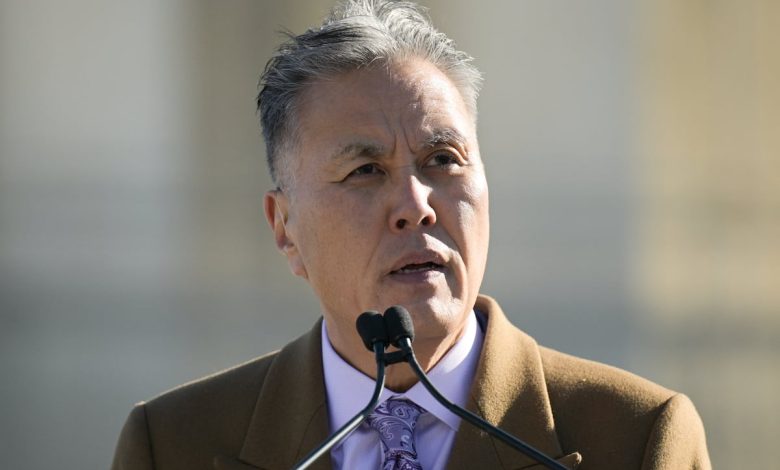 Top House Democrat calls to split veterans omnibus, advance Major Richard Star Act