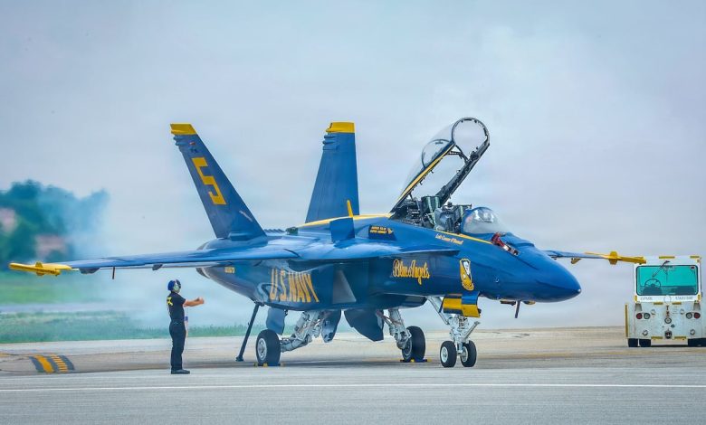 Blue Angels won’t be punished after low beach flyover, acting SECNAV says Blue Angels won’t be punished after low beach flyover, acting SECNAV says