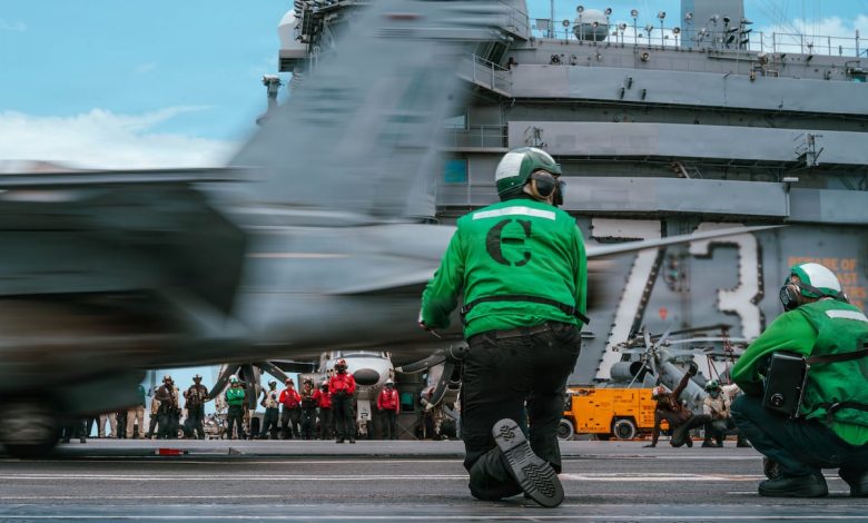 USS George Washington operating in South China Sea as China-Philippines tension escalates