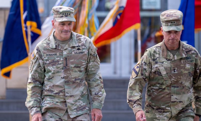 Kyiv military chief salutes outgoing US Army commander as war rages in Ukraine Kyiv military chief salutes outgoing US Army commander as war rages in Ukraine