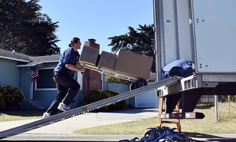 DoD, movers try to ease the heavy lift for troops moving this summer DoD, movers try to ease the heavy lift for troops moving this summer
