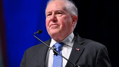 ‘Let the AI do it’: Former Air Force secretary pits machine against human operators