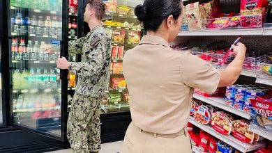 ‘Thanks, it has pockets!’: Service Khaki slacks featuring back pockets now available to female sailors ‘Thanks, it has pockets!’: Service Khaki slacks featuring back pockets now available to female sailors