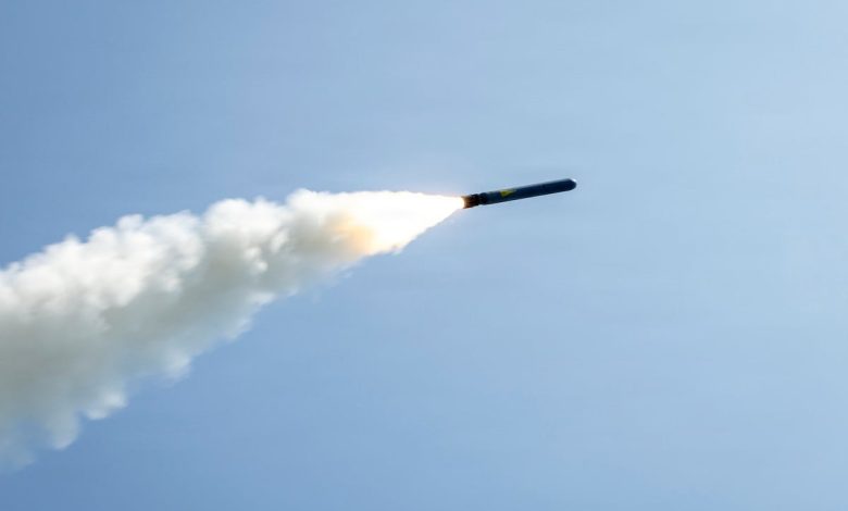 US awards Raytheon .9 billion deal to boost Tomahawk output