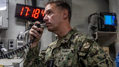 CENTCOM commander visits USS Abraham Lincoln amid mental health concerns