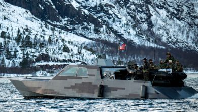 Navy offers select special warfare officers up to six-figure bonuses to stay in uniform